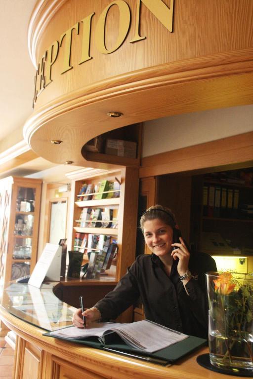 Hotel Central Zeven Ngoại thất bức ảnh